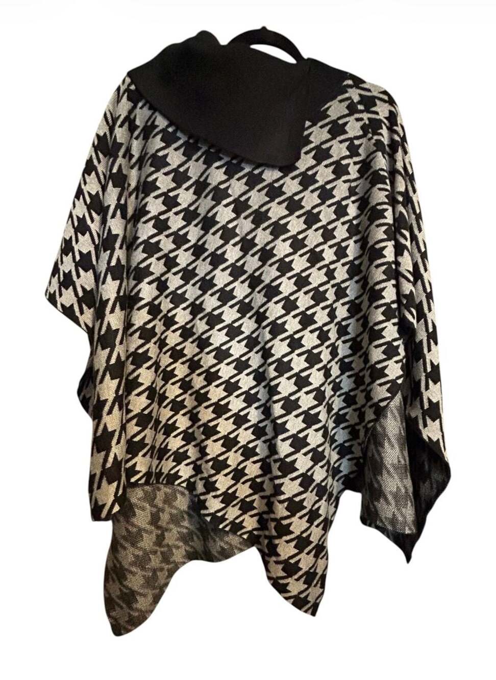 Anne Klein Black and White Houndstooth Poncho Cape Shawl with Turtleneck Size M